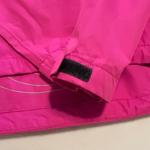 Hot Pink Woman’s Performance Bicycle Windbreaker/Rain Jacket. Size S - Picture 8 of 13